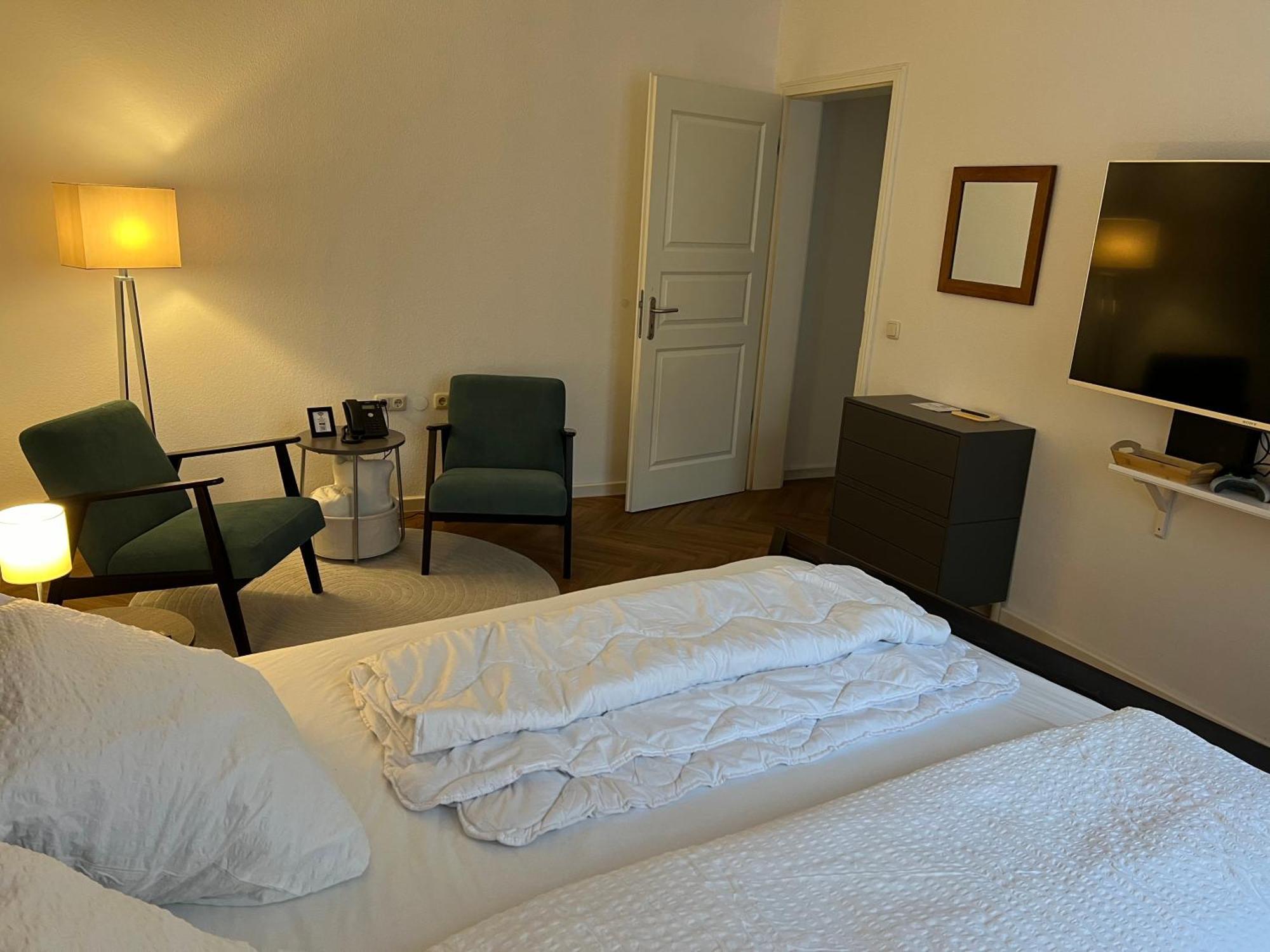 Wohnung Im Universitaetsring Halle  Rom bilde